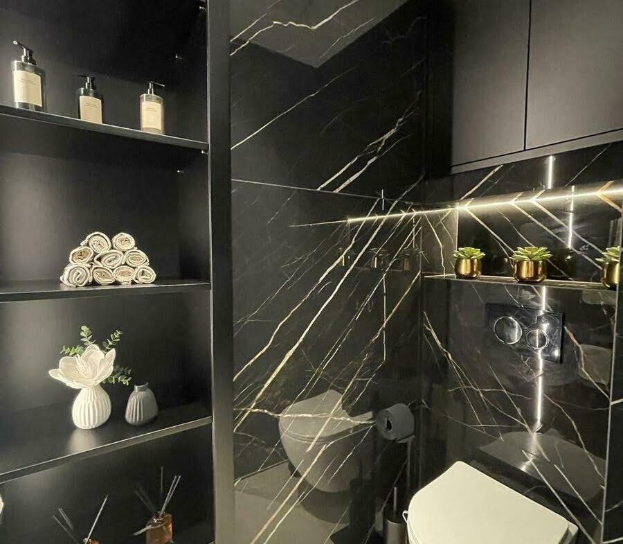 900