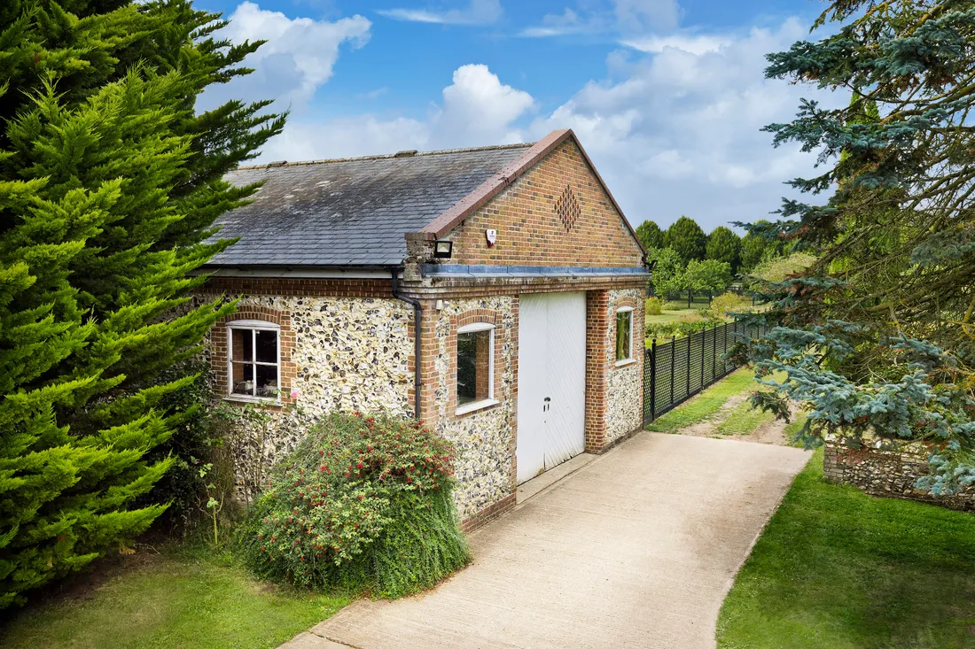 Country House in Thurston, England, United Kingdom