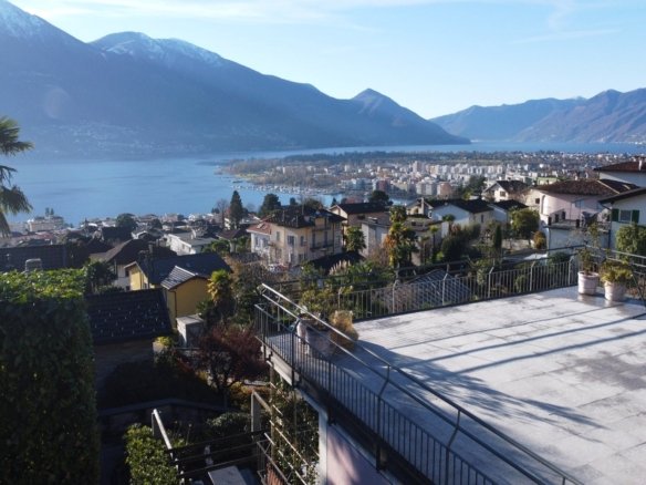 Apartment in Minusio, Ticino, Switzerland