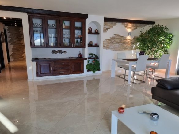 Apartment in Minusio, Ticino, Switzerland