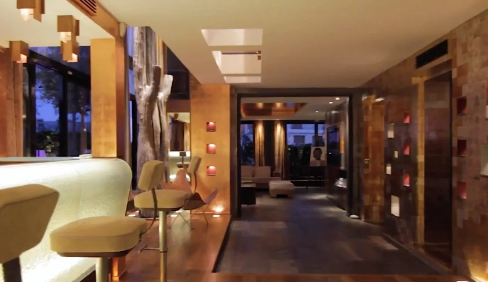 Apartment in Paris 16ème, France