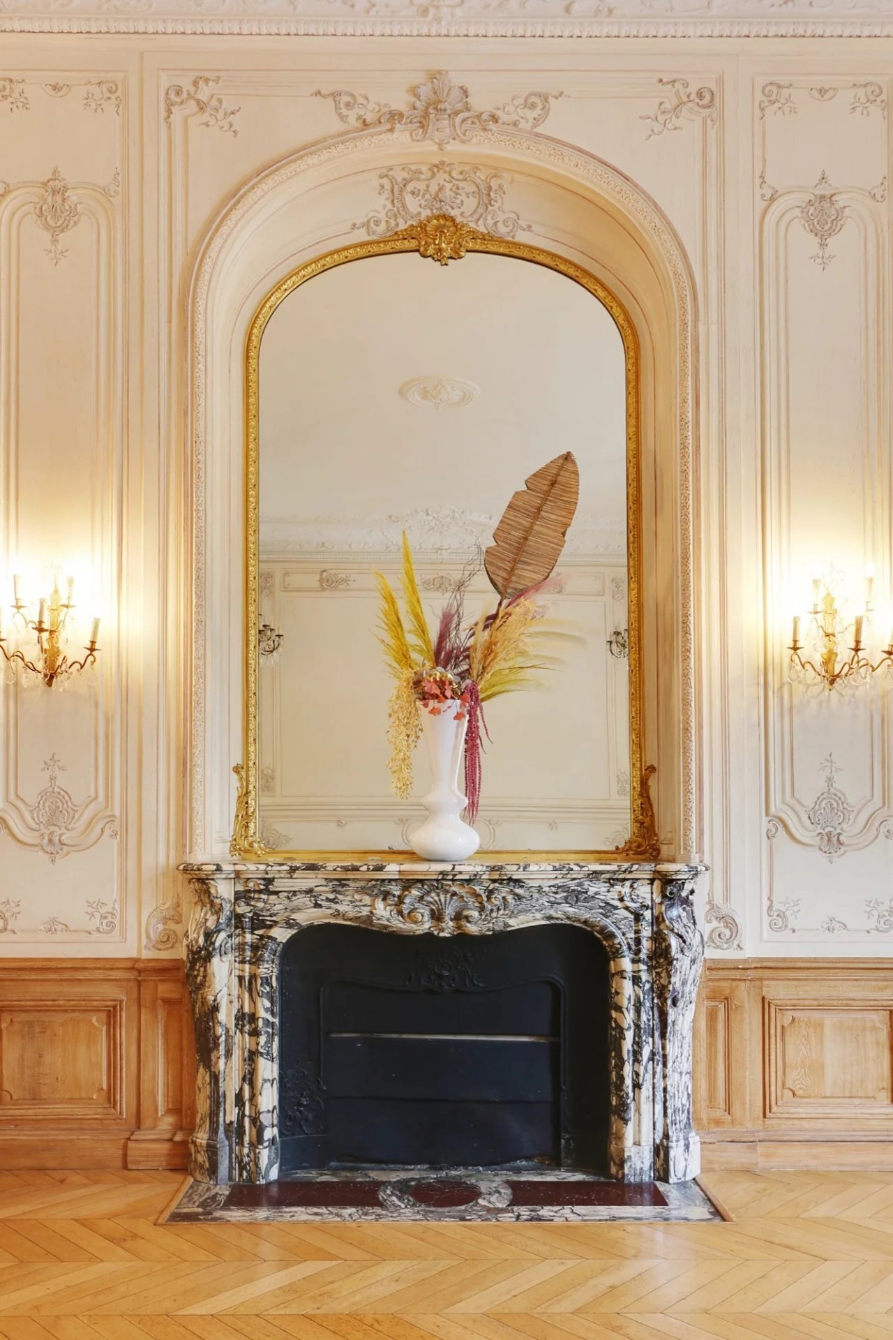 Apartment in Paris, Île