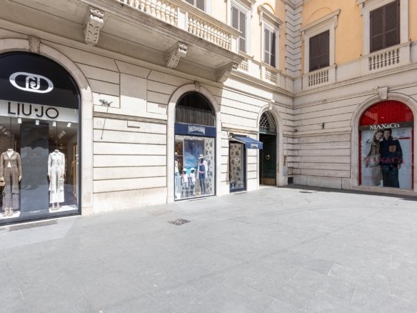 Apartment in Rome, Lazio, Italy