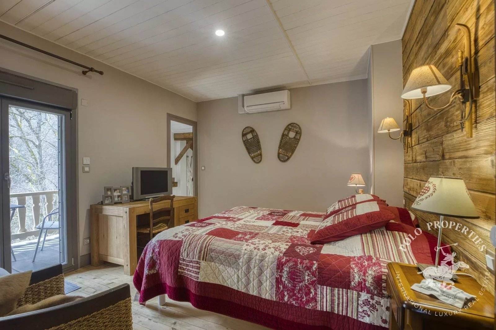 Apartment in Sévrier, Auvergne-Rhône-Alpes, France