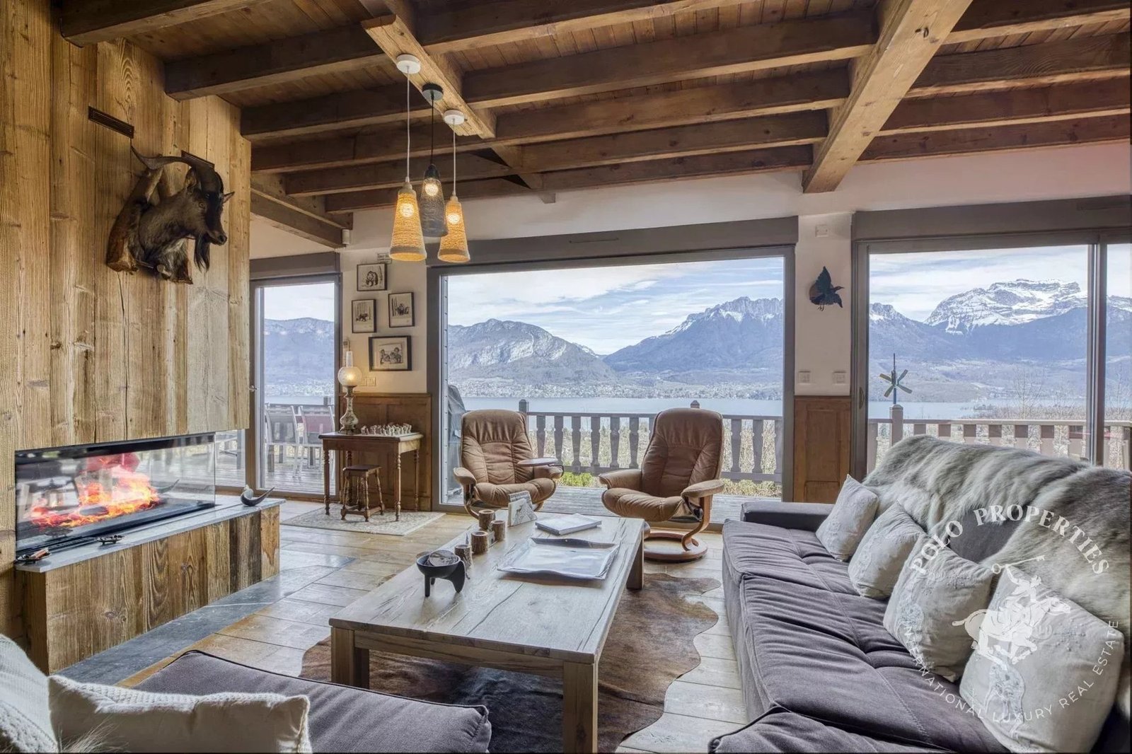 Apartment in Sévrier, Auvergne-Rhône-Alpes, France