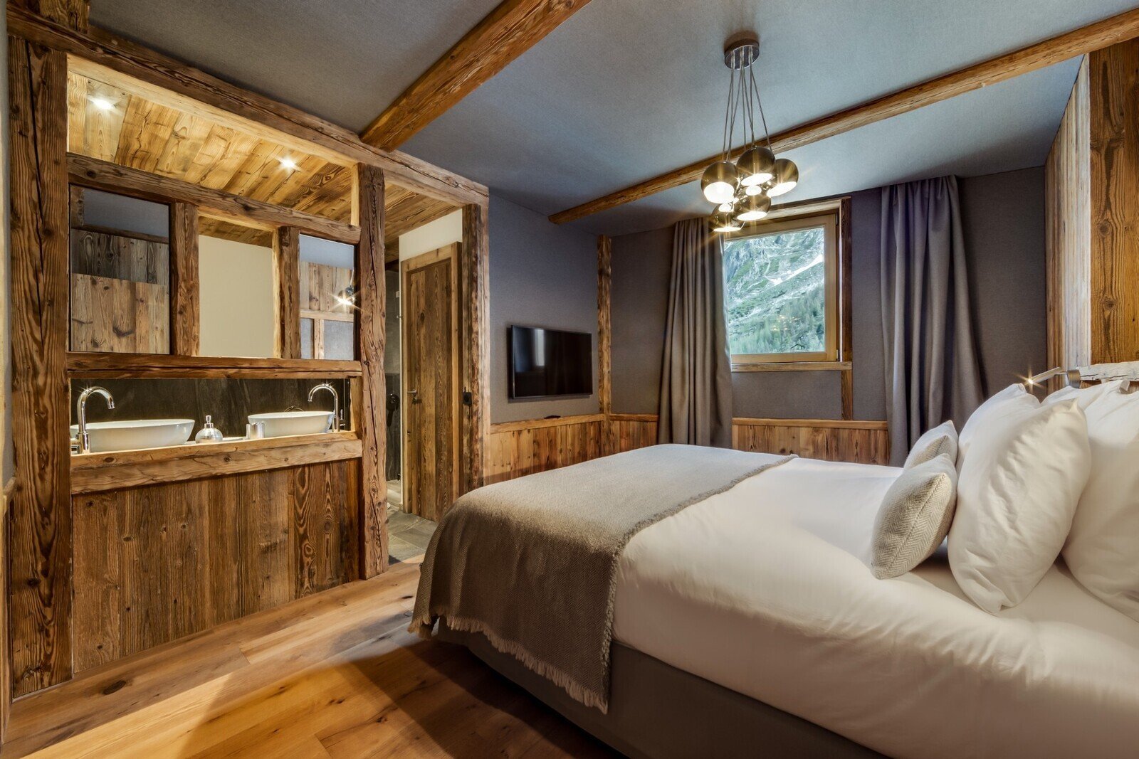 Apartment in Val-d'Isère, Auvergne-Rhône-Alpes, France