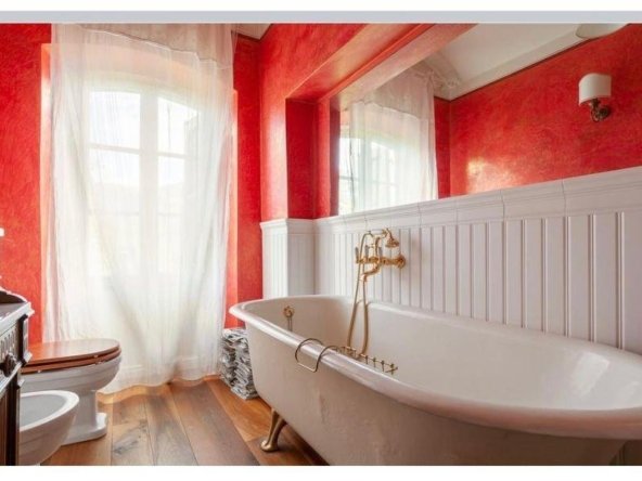 Country House in Lucca, Tuscany, Italy