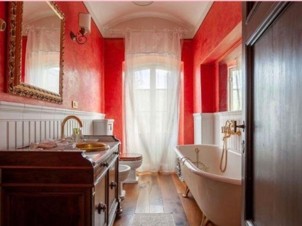 Country House in Lucca, Tuscany, Italy