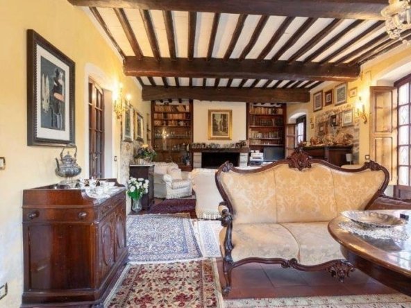 Country House in Lucca, Tuscany, Italy