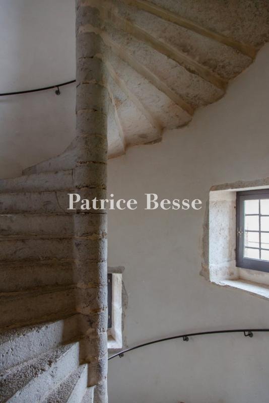 Estate in Lyon, Auvergne-Rhône-Alpes, France