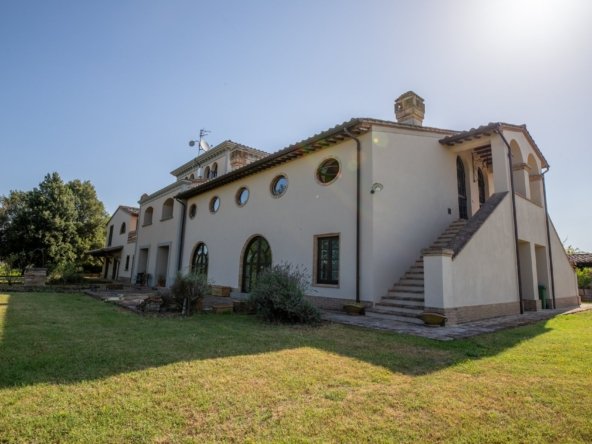 Estate in Rancolfo, Umbria, Italy