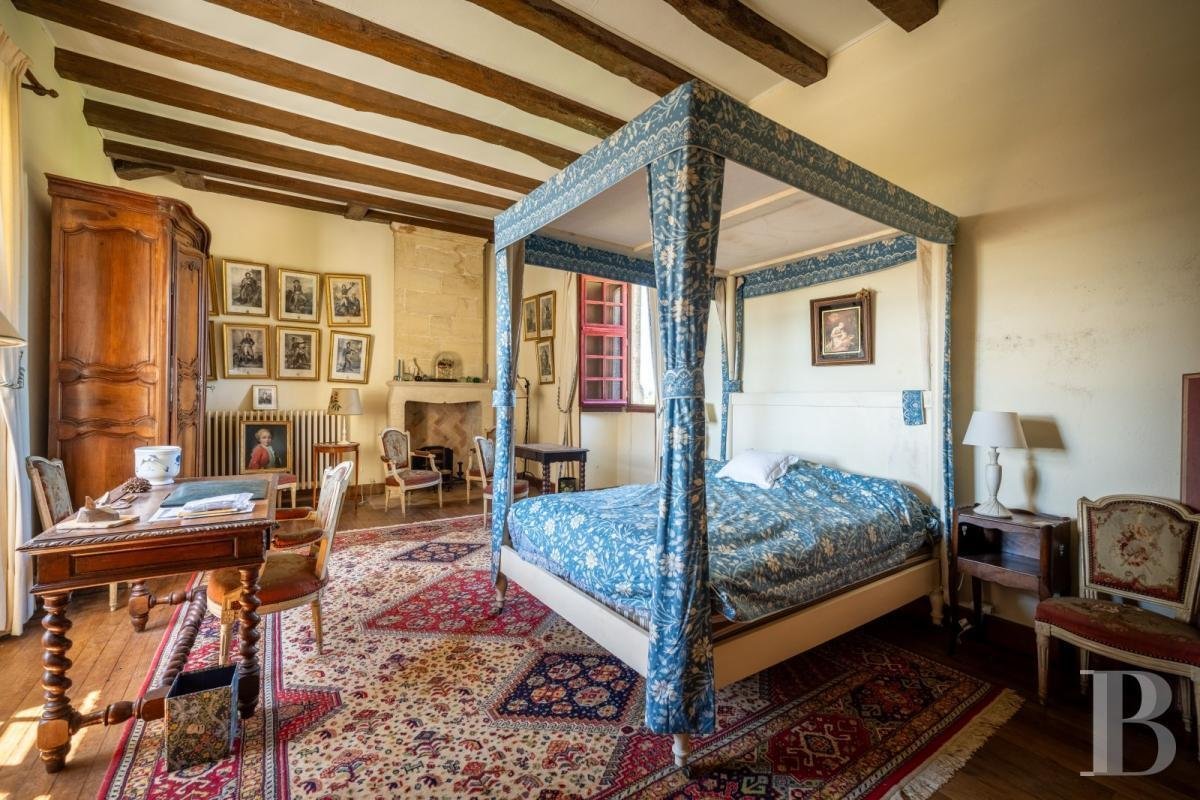 Estate in Saint-Sulpice-de-Faleyrens, Nouvelle-Aquitaine, France