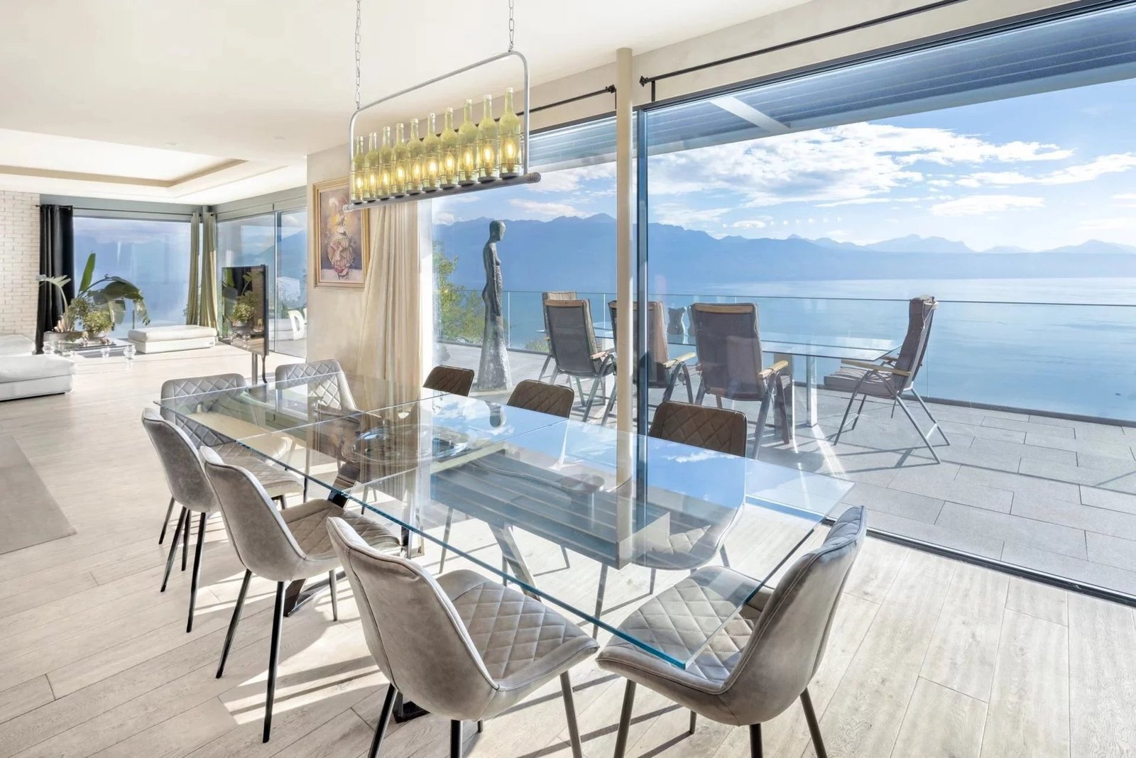 House in Bourg-en-Lavaux, Vaud, Switzerland