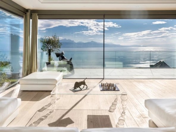 House in Bourg-en-Lavaux, Vaud, Switzerland