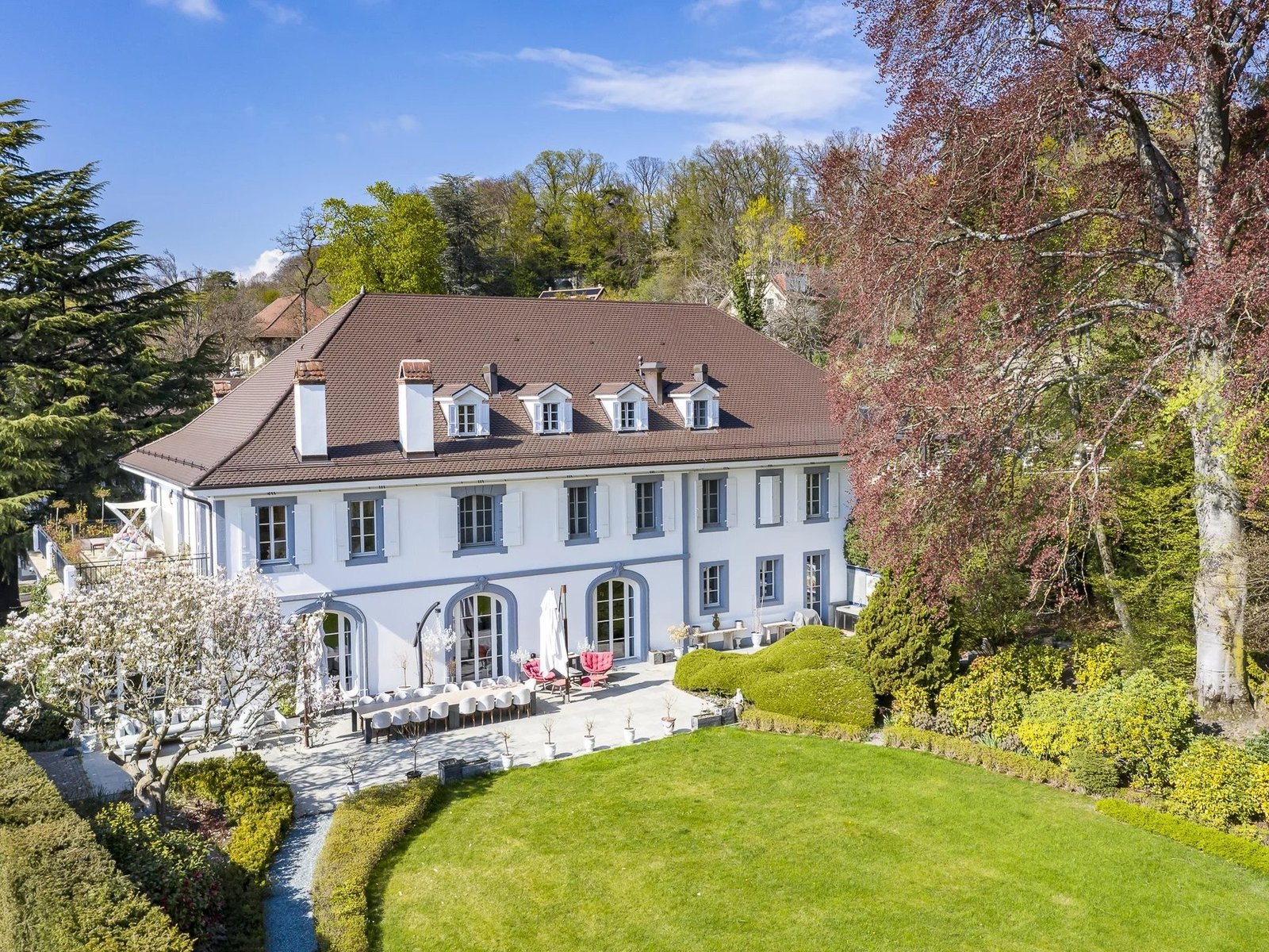 House in Jouxtens-Mézery, Vaud, Switzerland