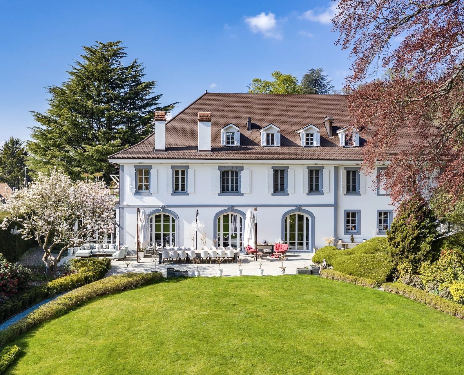 House in Jouxtens-Mézery, Vaud, Switzerland
