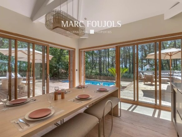 House in Lège-Cap-Ferret, Nouvelle-Aquitaine, France
