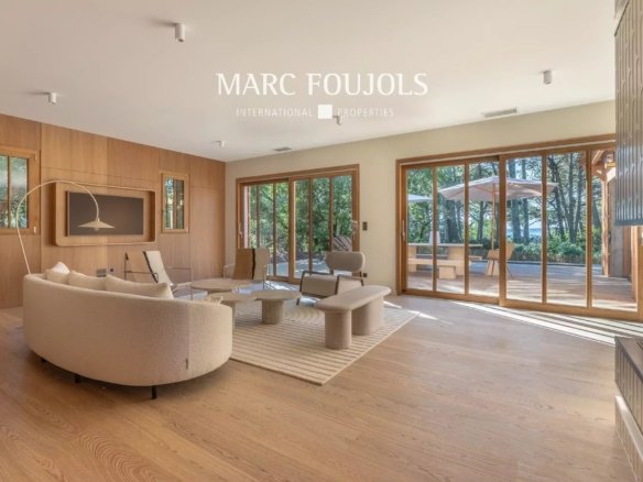 House in Lège-Cap-Ferret, Nouvelle-Aquitaine, France