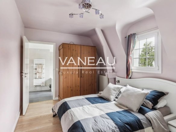 House in Maisons-Laffitte, Île-de-France, France