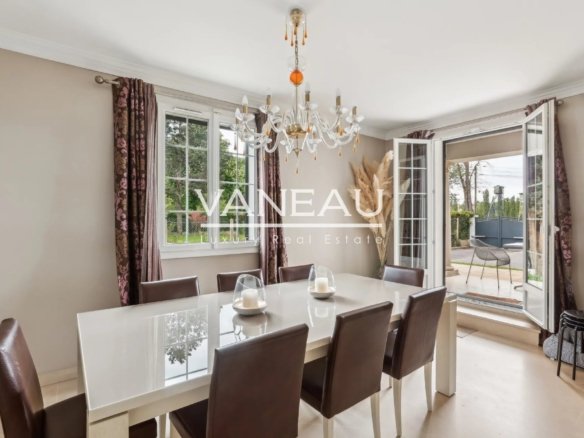 House in Maisons-Laffitte, Île-de-France, France