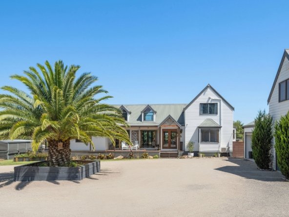 House in Mount Martha, Victoria, Australia