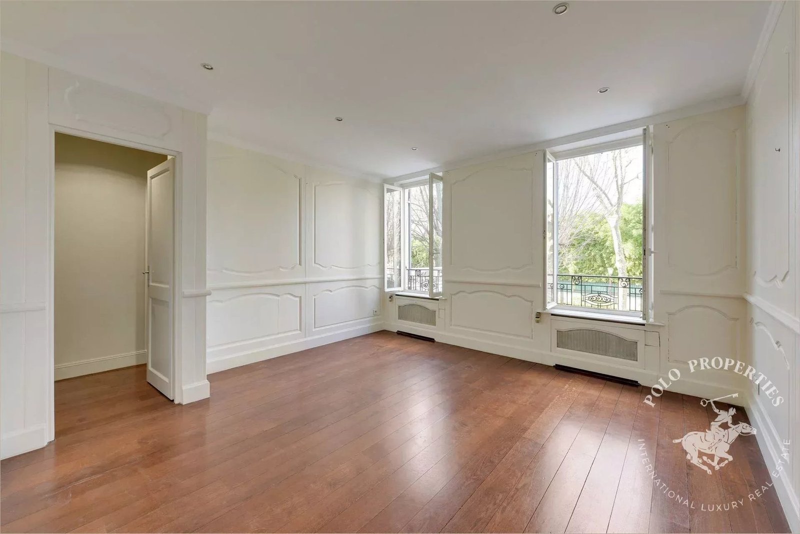 House in Neuilly-sur-Seine, Île-de-France, France