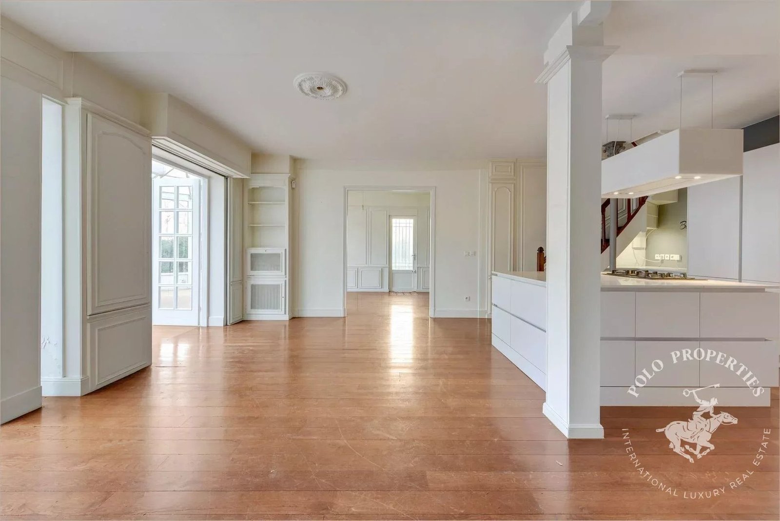 House in Neuilly-sur-Seine, Île-de-France, France
