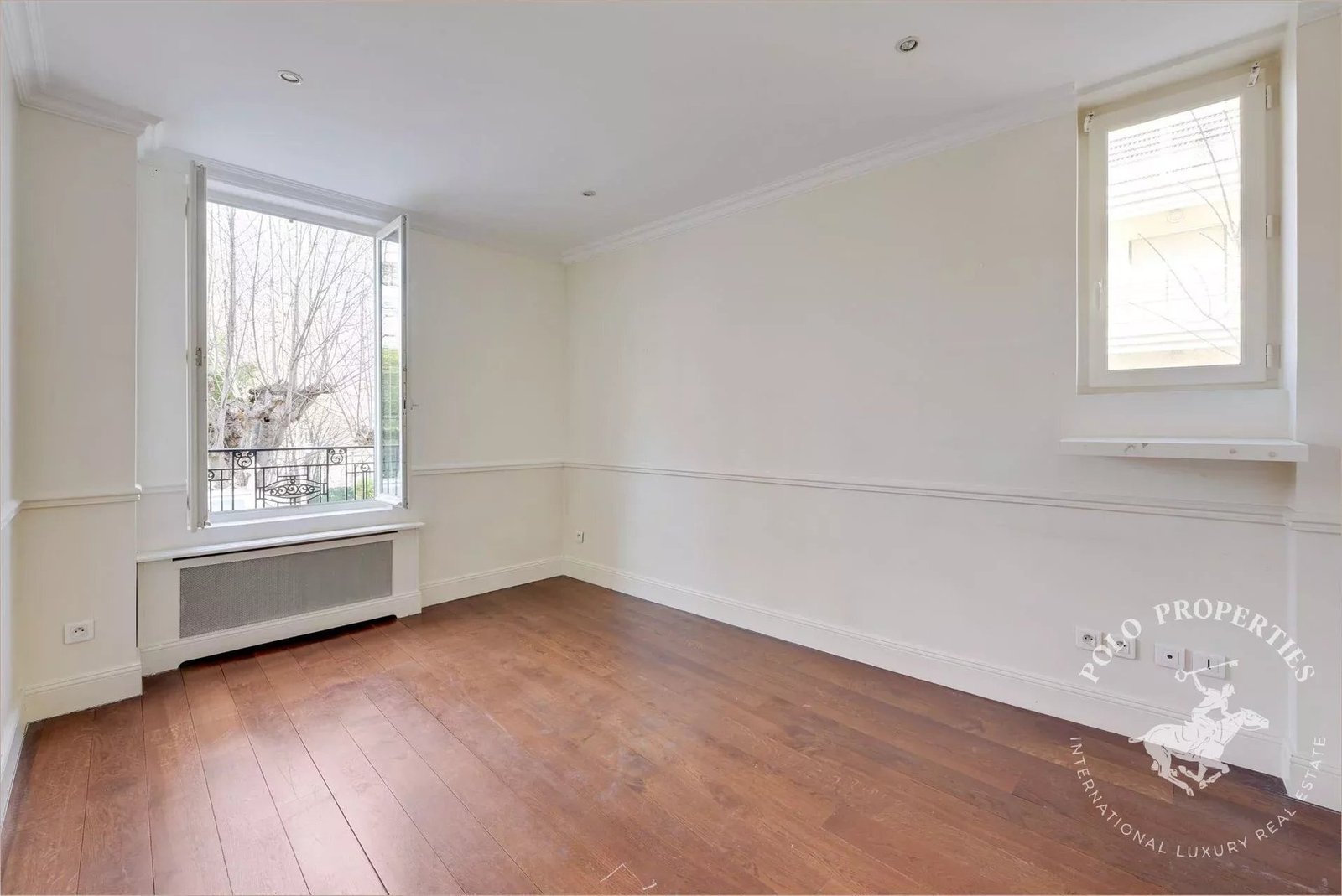 House in Neuilly-sur-Seine, Île-de-France, France