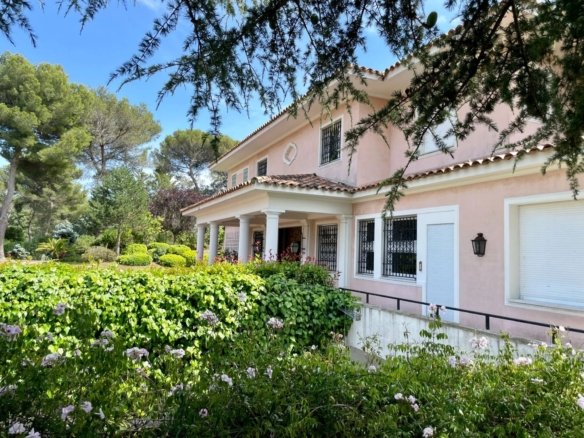 House in Nice, Provence Alpes Côte D’azur, France