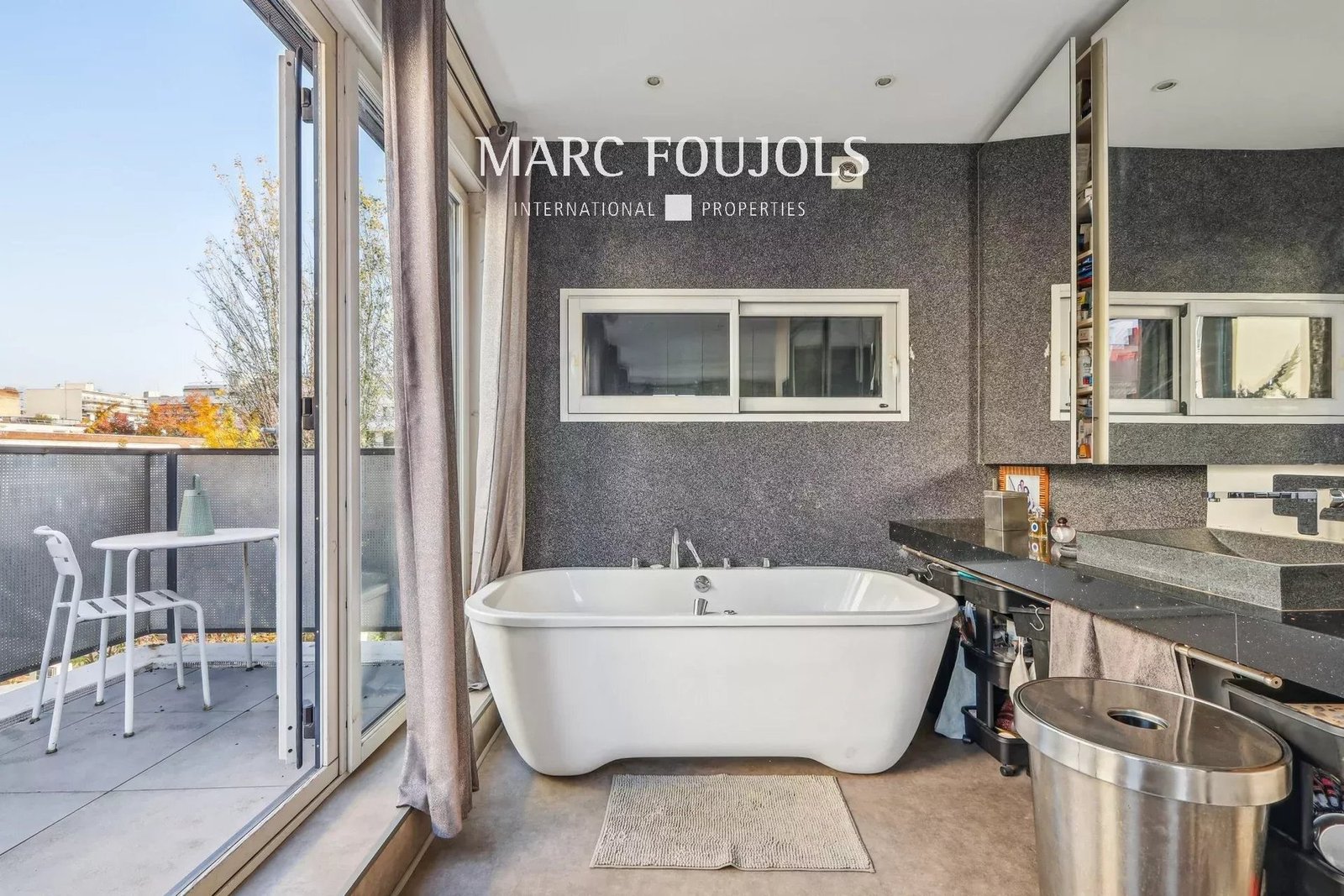 House in Paris, Île-de-France, France