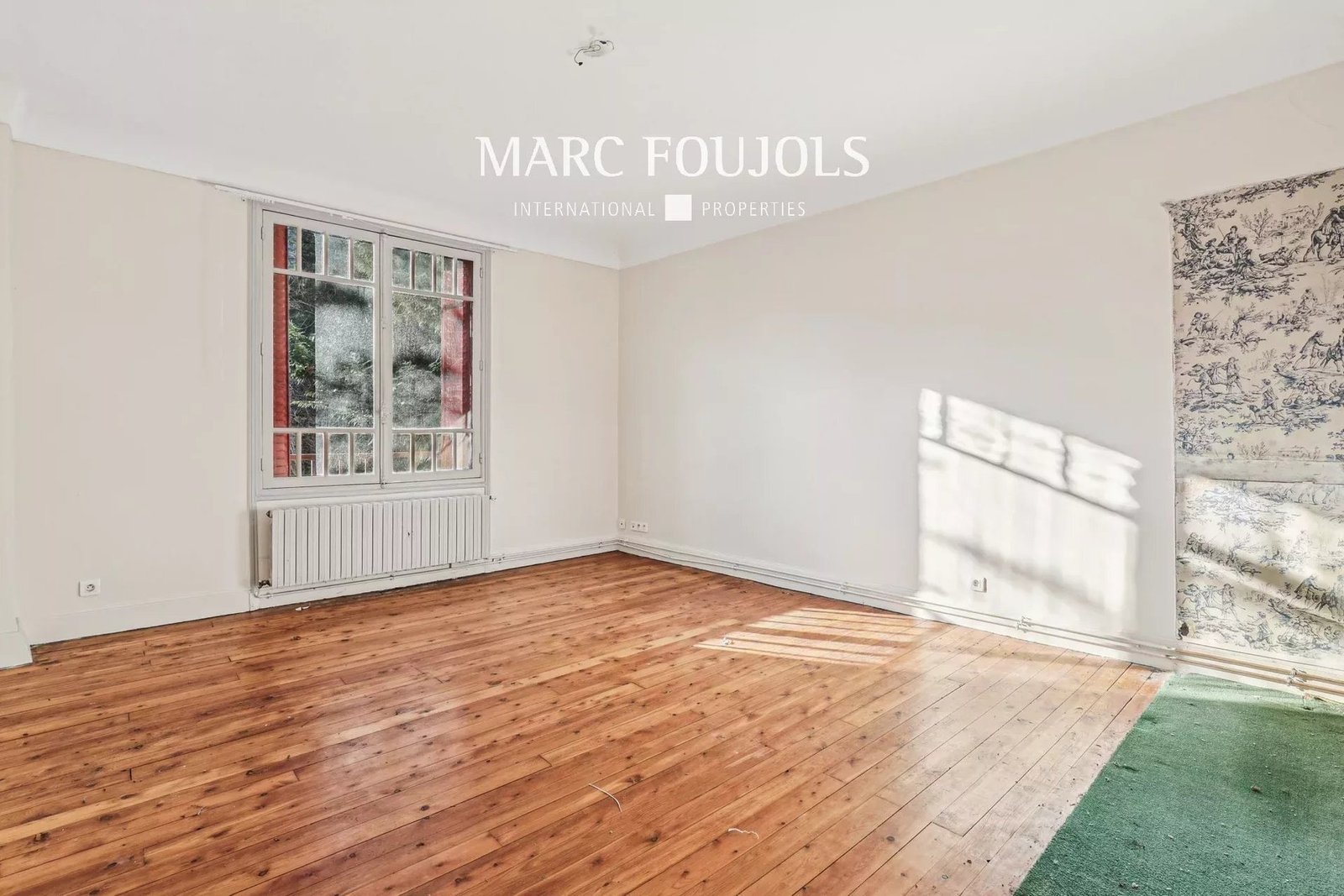 House in Paris, Île-de-France, France