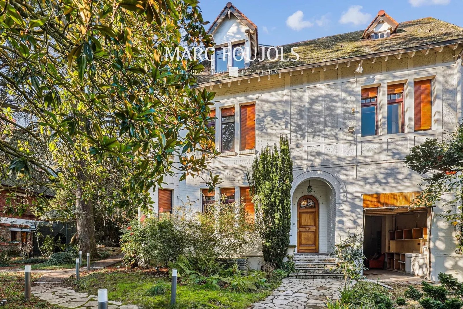 House in Paris, Île-de-France, France