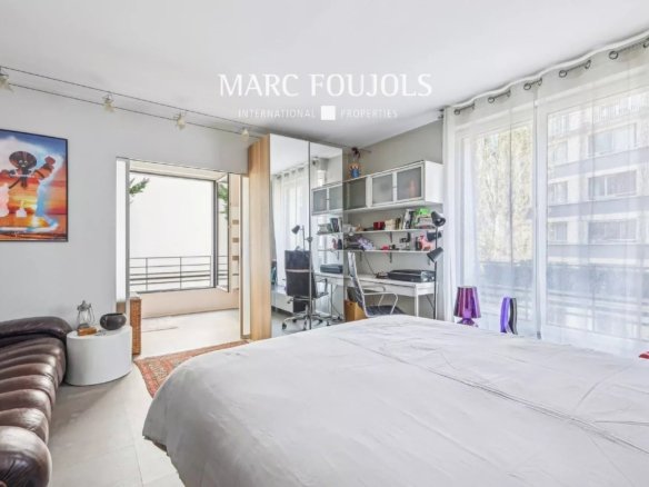 House in Paris, Île-de-France, France