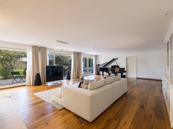 House in Pregny-Chambésy, Genève, Switzerland