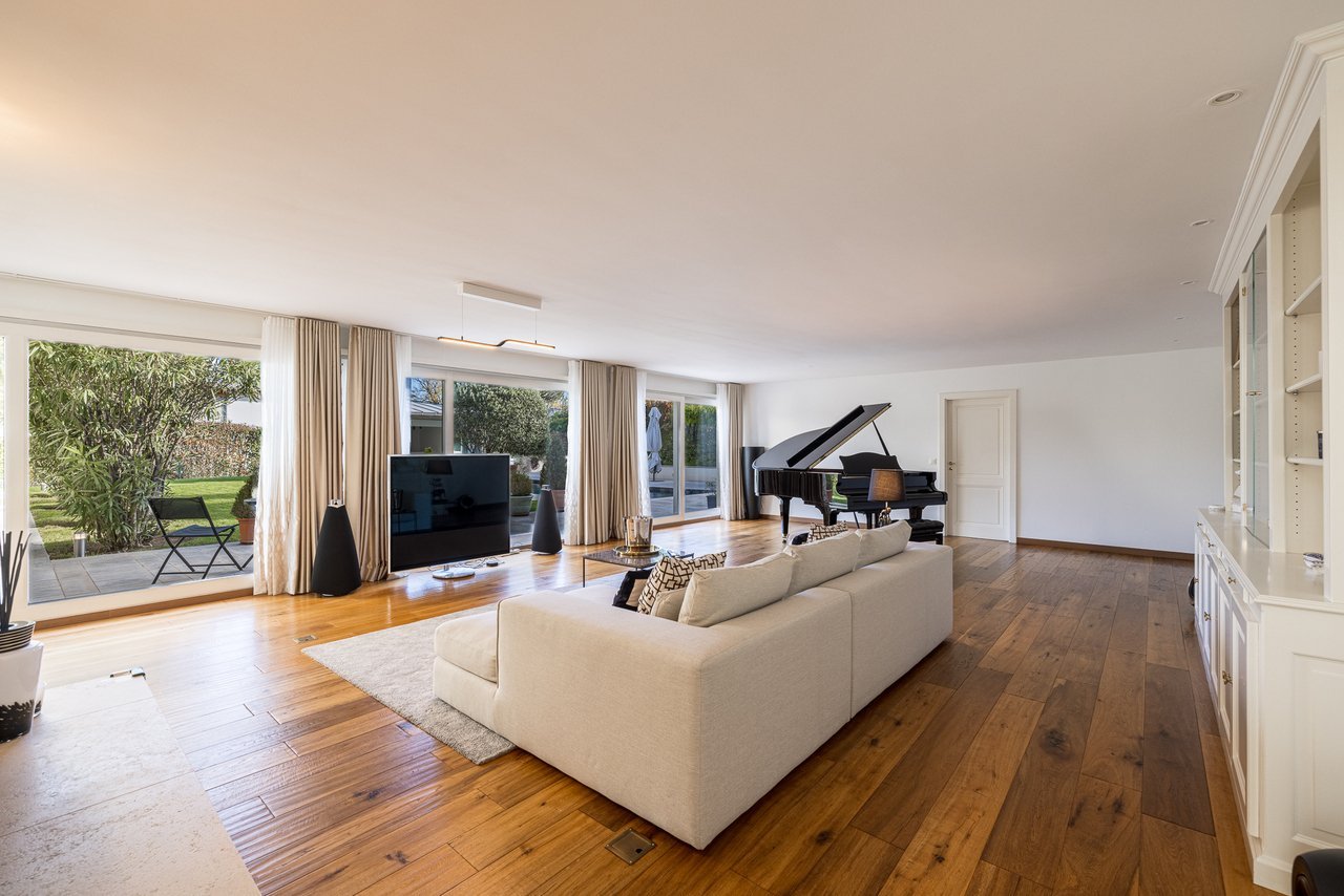 House in Pregny-Chambésy, Genève, Switzerland