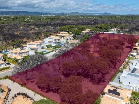 Land in Almancil, Faro District, Portugal