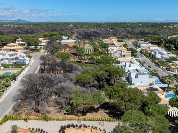 Land in Almancil, Faro District, Portugal