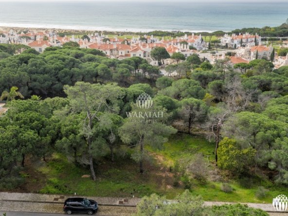 Land in Almancil, Faro District, Portugal