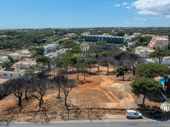 Land in Almancil, Faro District, Portugal