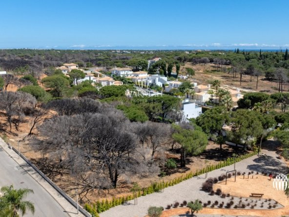 Land in Almancil, Faro District, Portugal