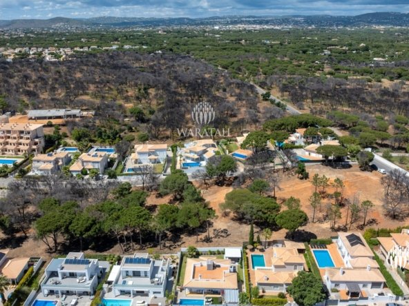Land in Almancil, Faro District, Portugal