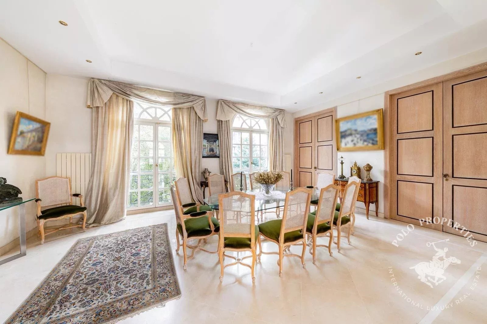 Neuilly-sur-Seine, Île-de-France, France