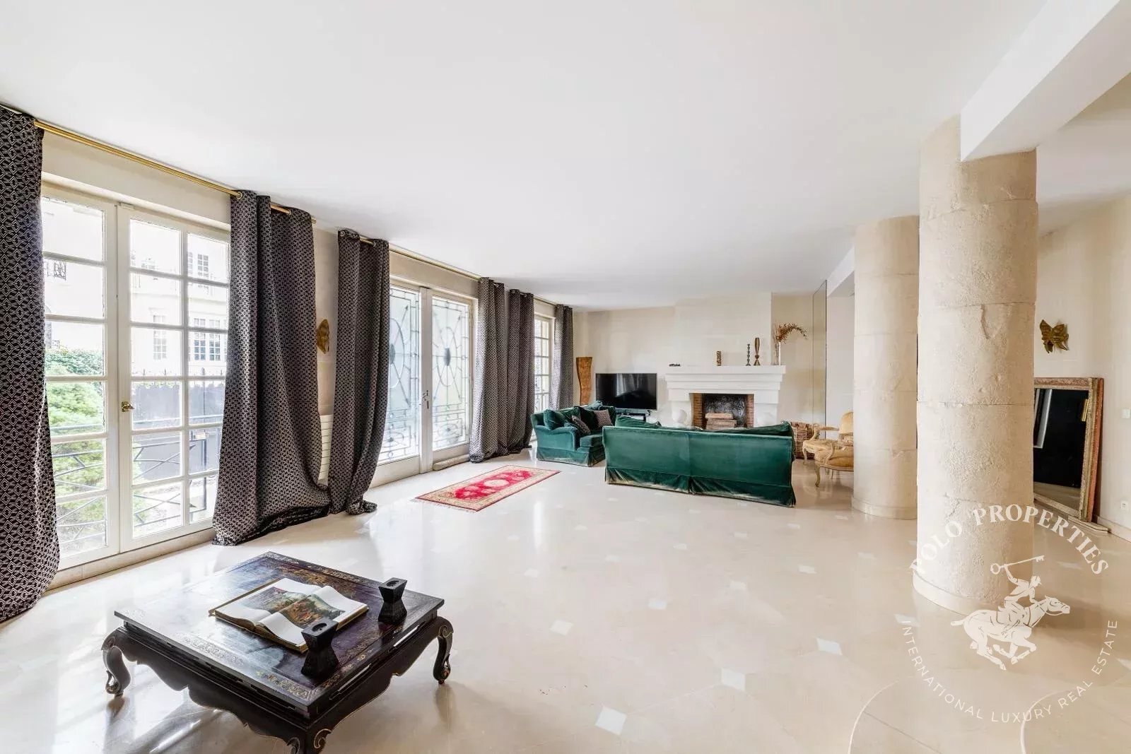 Neuilly-sur-Seine, Île-de-France, France