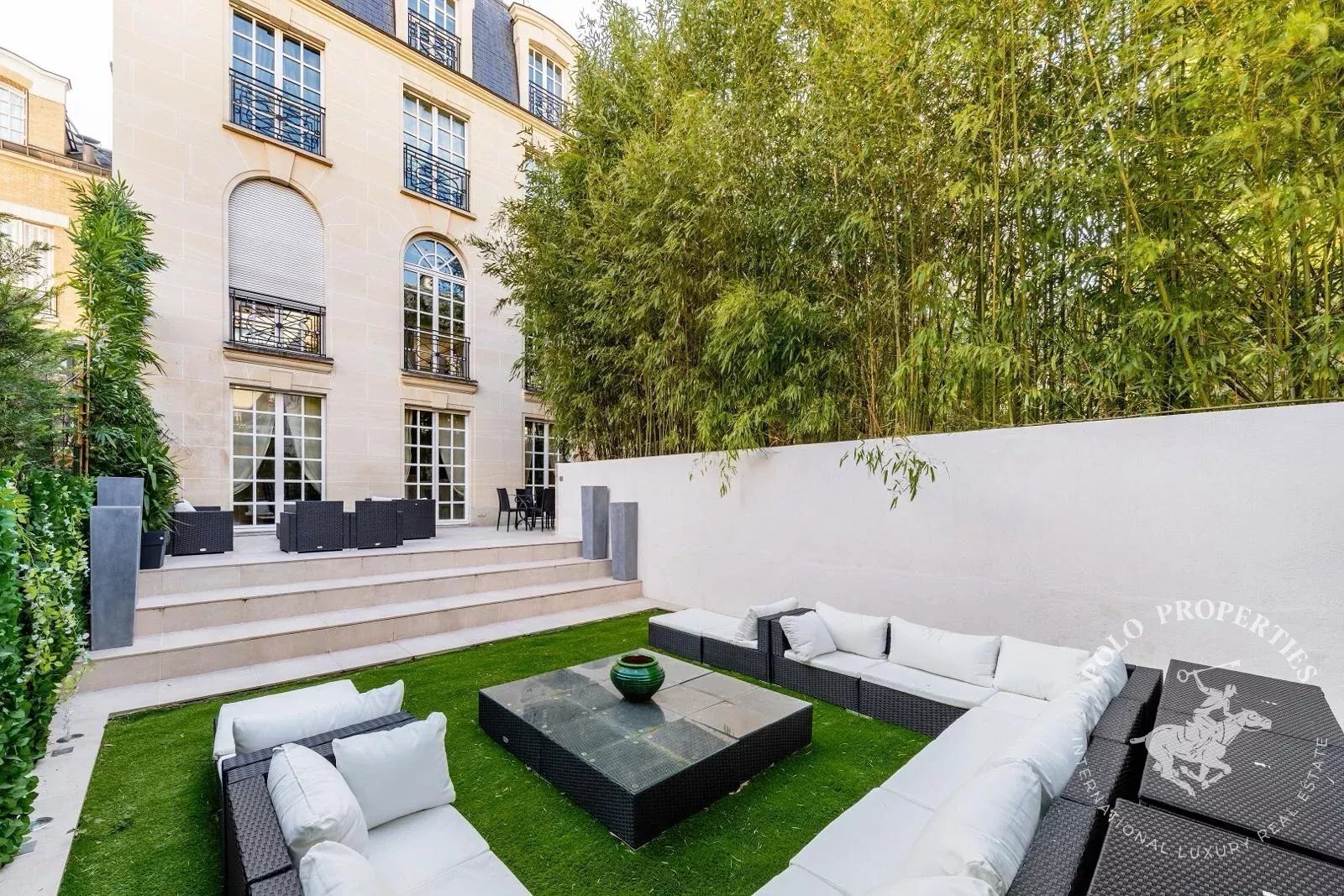 Neuilly-sur-Seine, Île-de-France, France