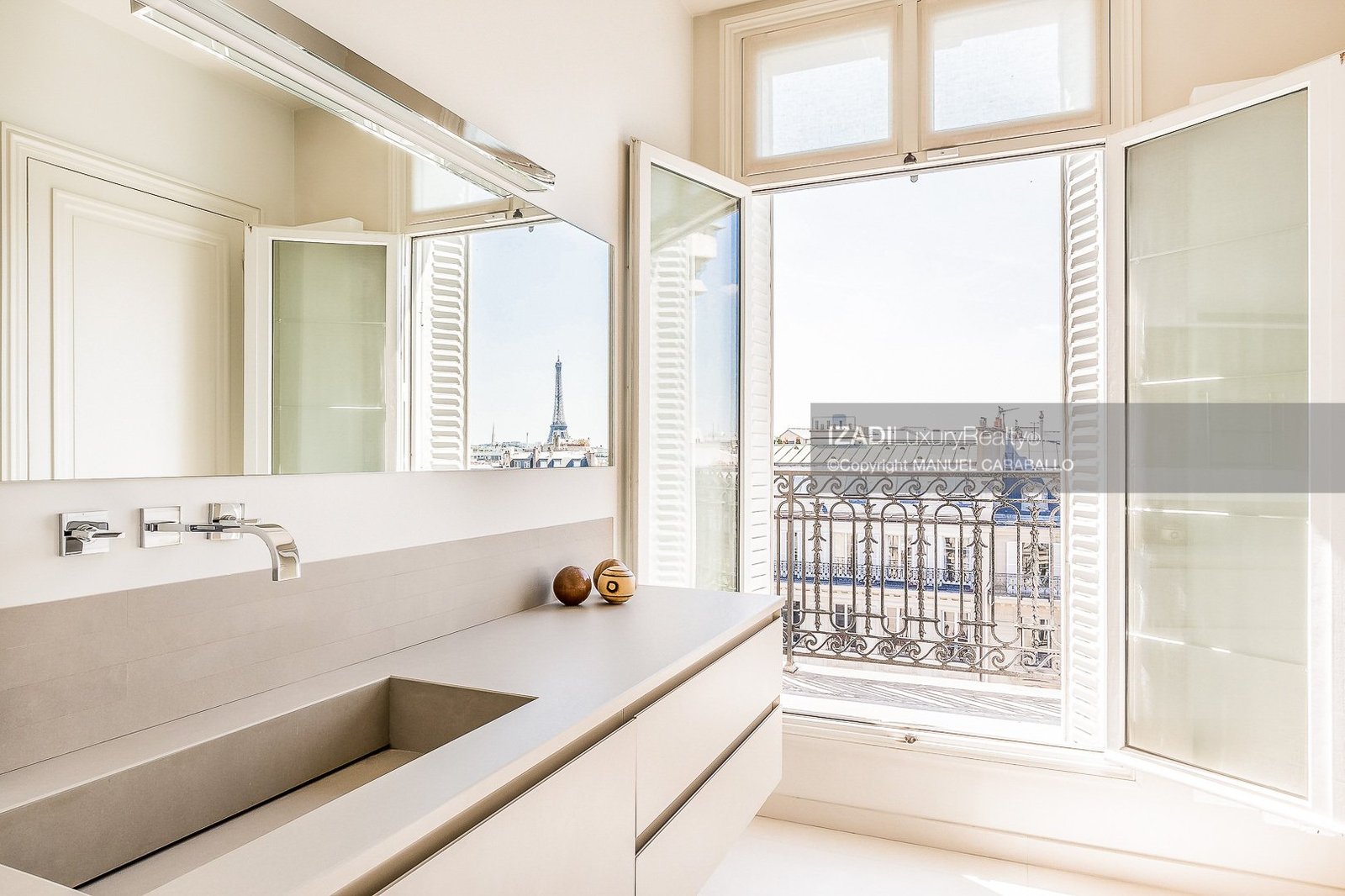Paris, Île-de-France, France