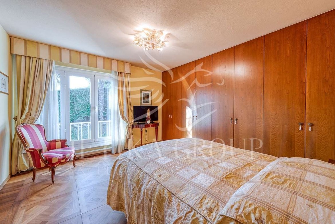 1170