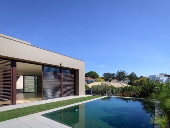 Villa in Almada, Setubal, Portugal