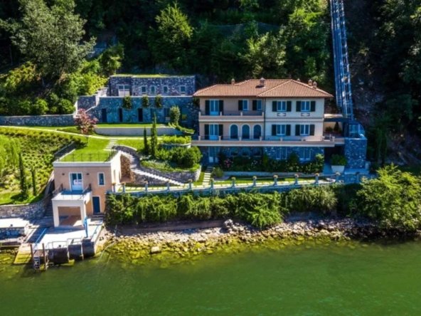 Villa in Como, Lombardy, Italy