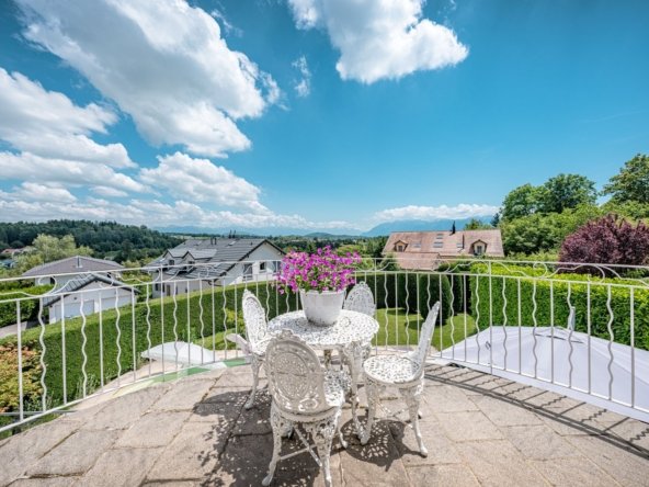 Villa in Épalinges, Vaud, Switzerland