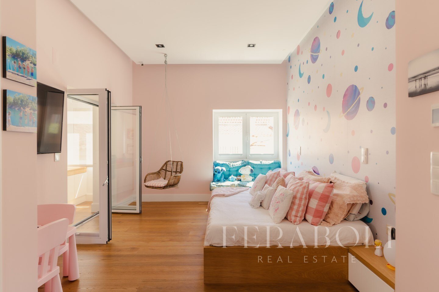 Villa in Estoril, Lisbon, Portugal